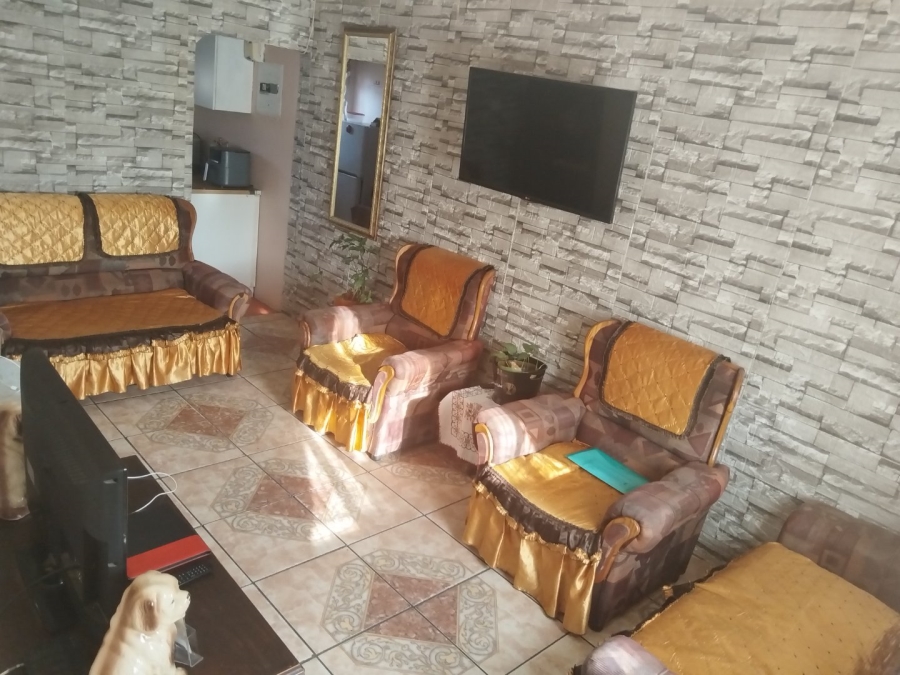 2 Bedroom Property for Sale in Bethelsdorp Eastern Cape